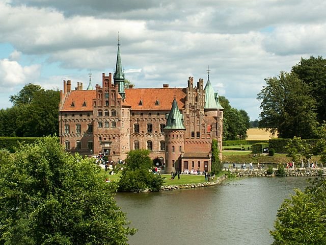 Egeskov slot by mwi69