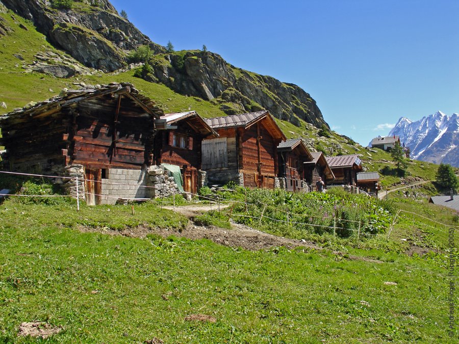 Wiler (Lötschen), Lauchernalp - Alpsiedlung, Ställe © AndreasF by © AndreasF