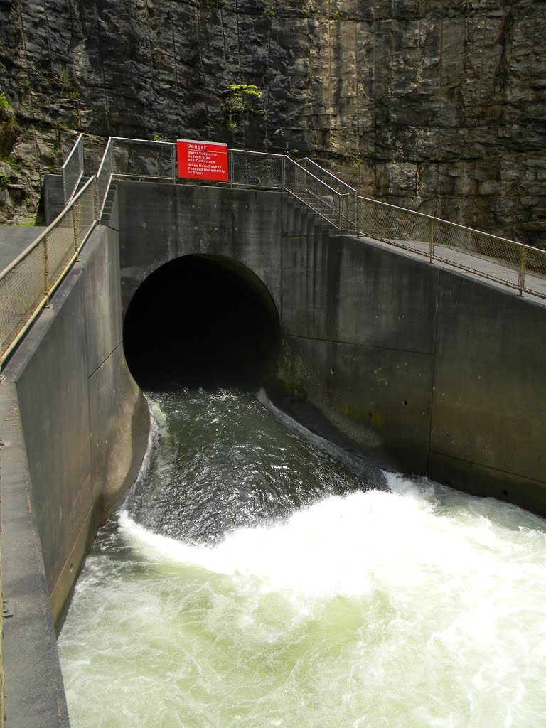 R.D. Bailey Dam Outflow by herdintheupstate