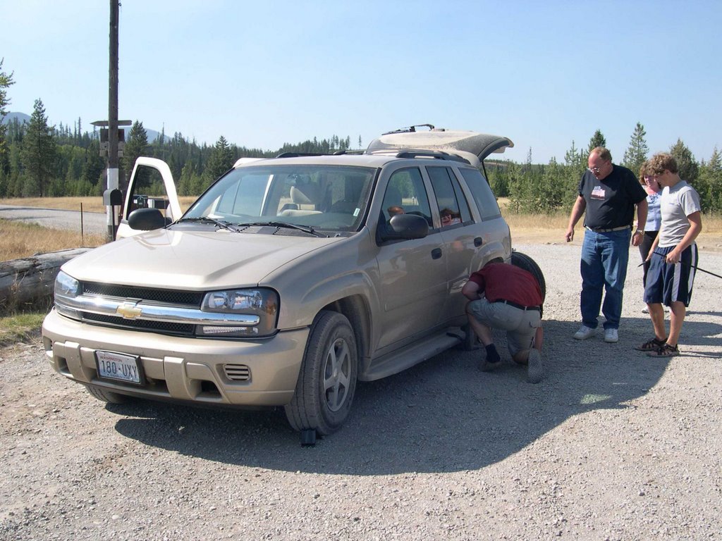 Flat Tyres in Glacier , Thanks for your Help by Uwe Thomas Luft