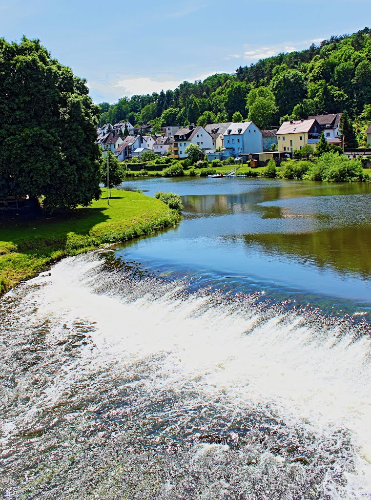 KE - Die Lahn bei Runkel by Karl Eggenmüller-Panoramio, the only way for 