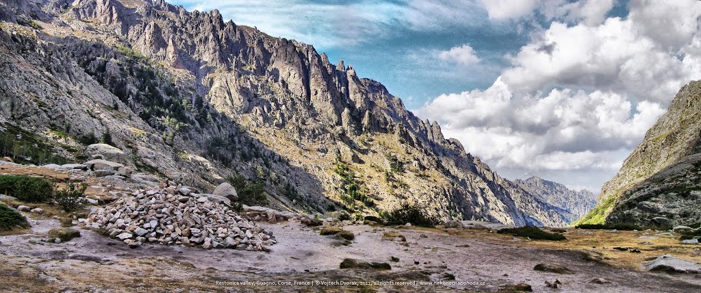 Restonica valley, Guagno, Guagno, Corse, France by Vojtech Dvorak