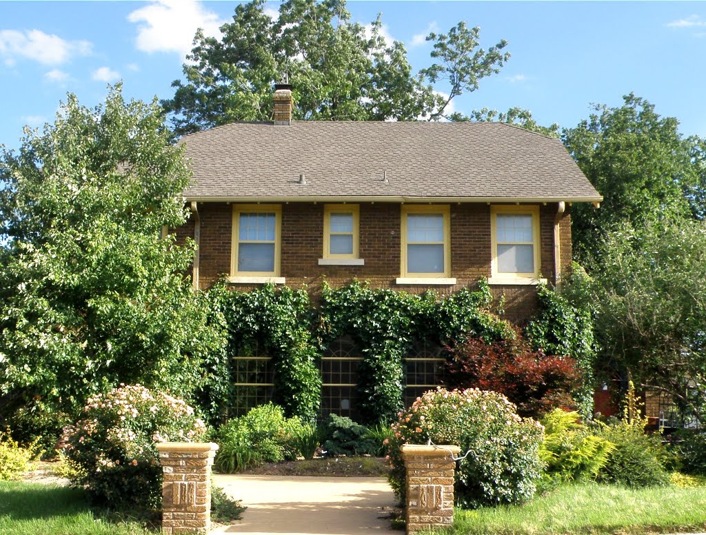 Oklahoma City, OK - Lincoln Terrace Historic District - 7706 NE 18th St. by MARELBU