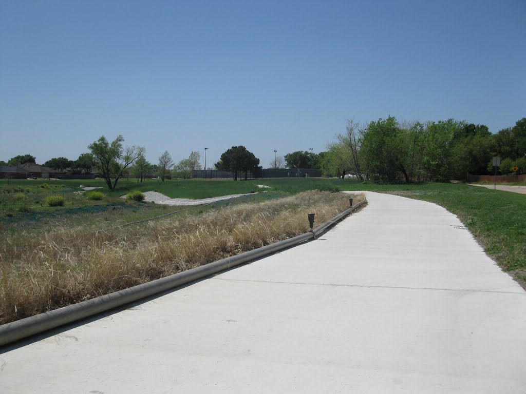 Carrollton TX Bike Path (Blue Trail) by Ref Tom Green