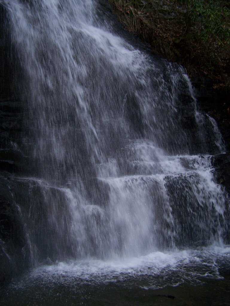 Gurley Falls by Dylan Edward Mulligan