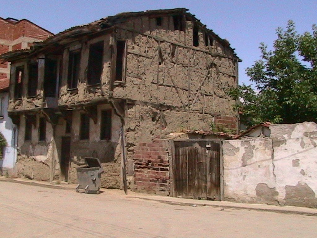 ULUCAMİ SOKAK ESKİ EVLERİ by Halil Tüfekçi