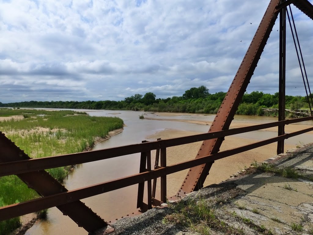 2013_05-23_Dover Oklahoma_P1010538_1921 Cimarron River Bridge by lightbenders