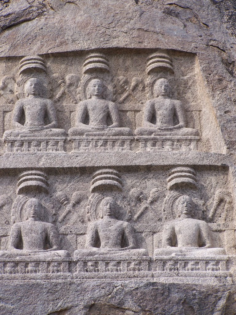 Detail of the 24 Thirtankaras by omshakti