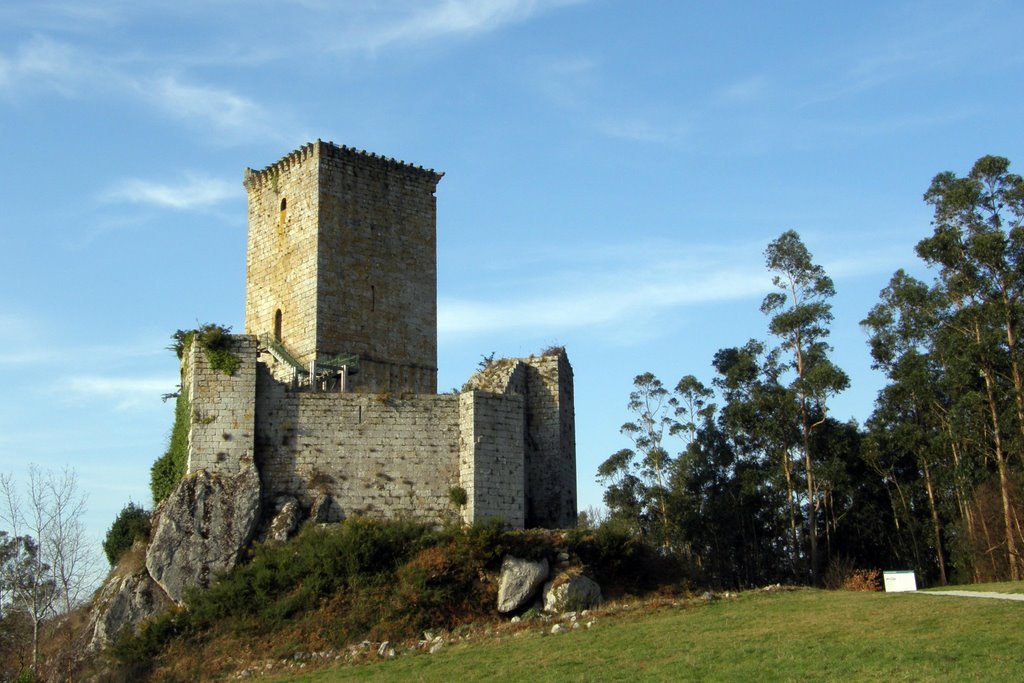 Castelo de Andrade by jose manuel rodrigue…