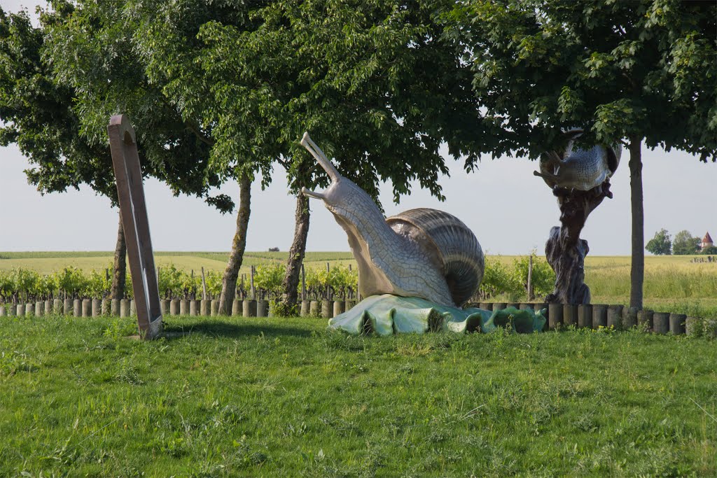 Giratoire des Cagouilles - LORIGNAC - 17240 by Pierre THIBAULT