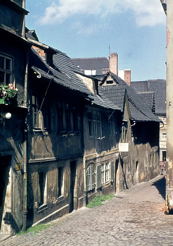 Untere Johannisgasse; Pößneck (1951) by Joachim Kurze