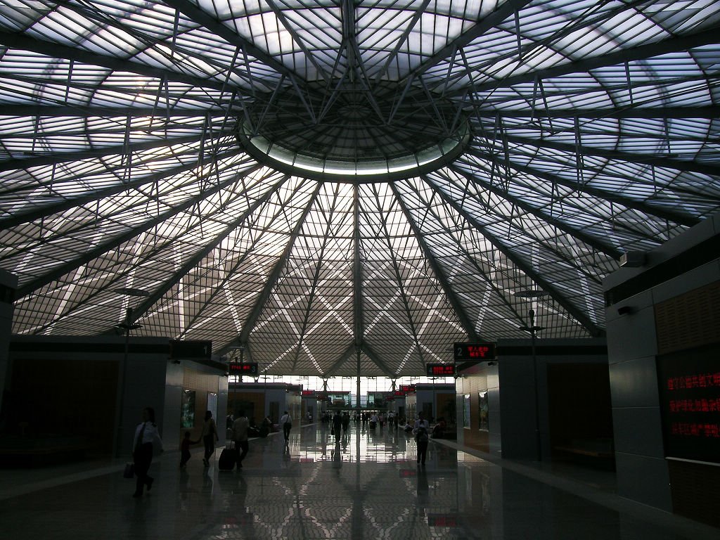 Inside the Shanghai South railway station by darkflyrobin