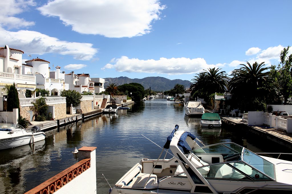 Empuriabrava, la marina (2013) by mideb