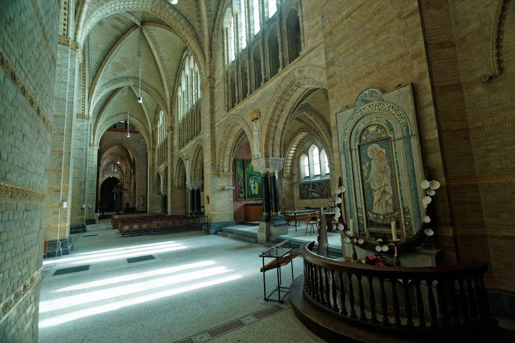 Haarlem - Kathedrale Basiliek Sint Bavo 1895-1930 by Jos Cuypers - South Tower - View ESE by txllxt