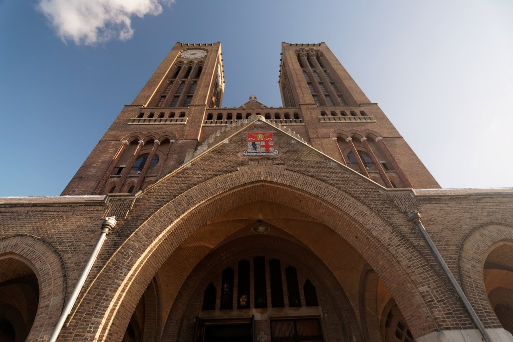 Haarlem - Emmaplein - View ESE & Up on Kathedrale Basiliek Sint Bavo 1895-1930 by Jos Cuypers by txllxt