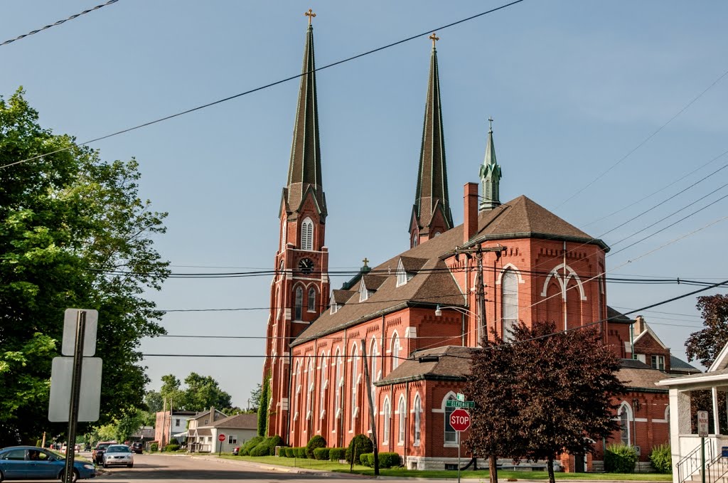 Saint Hyacinth Parish Catholic Church by D200DX