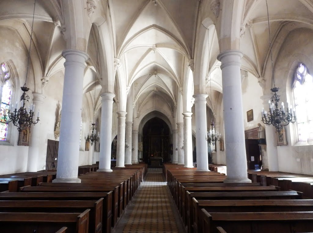 L'eglise de Les Loges by Titia