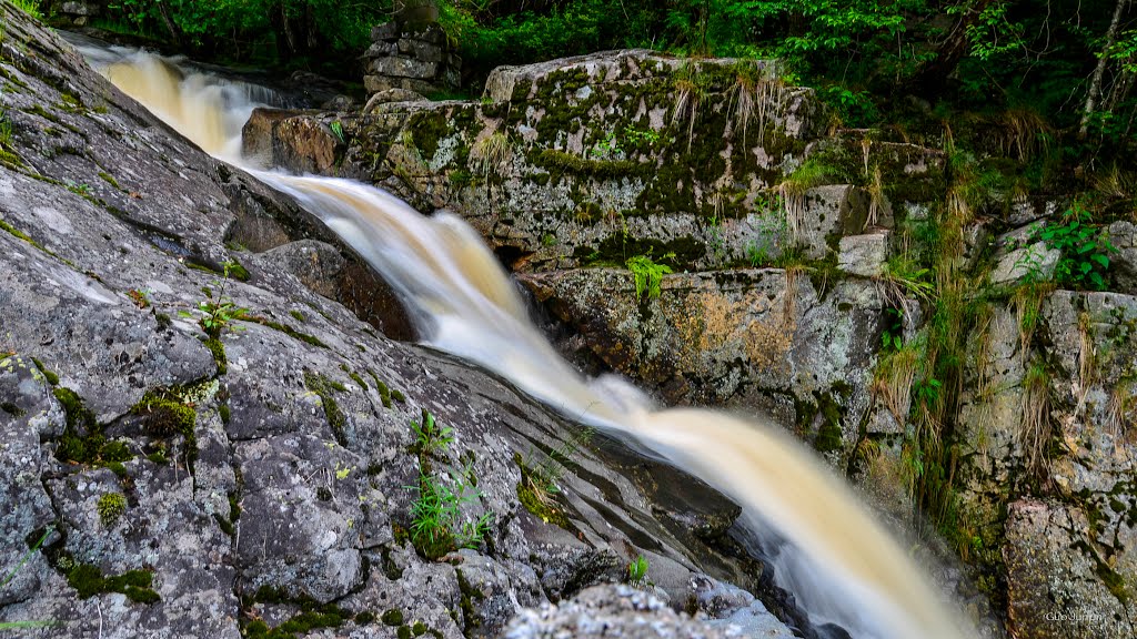 Hørtefossen, Sauherad, Telemark, Norway by GuoJunjun