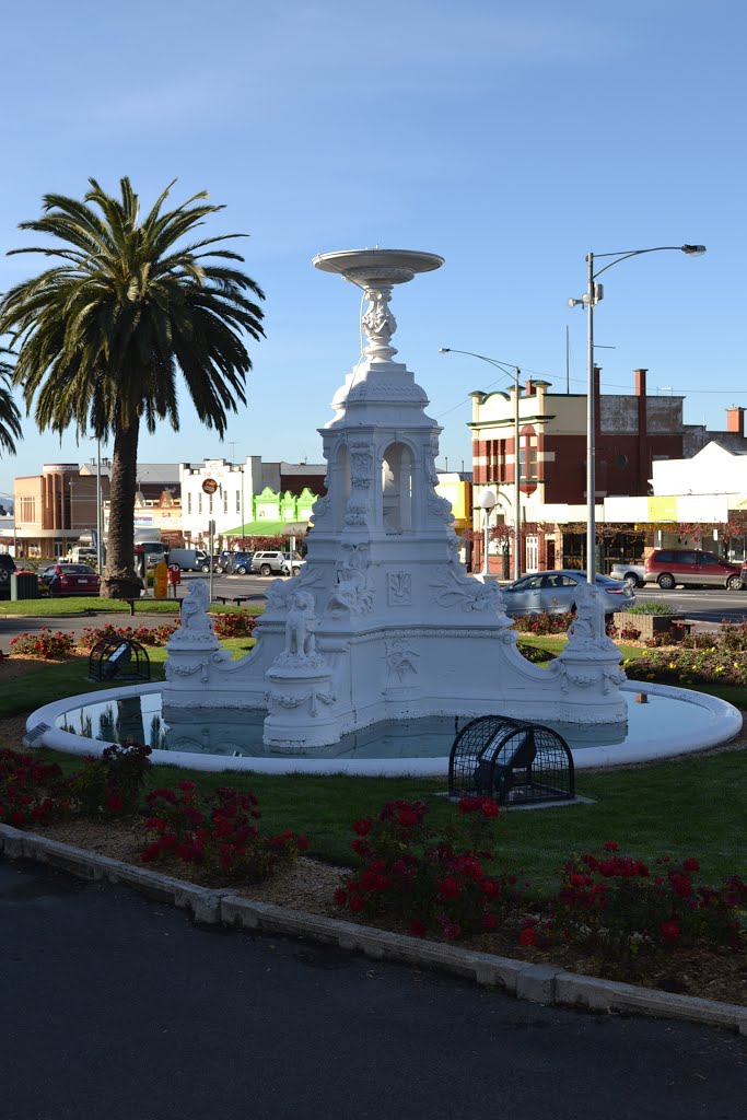 Ornate civic fountain by Phaedrus Fleurieu