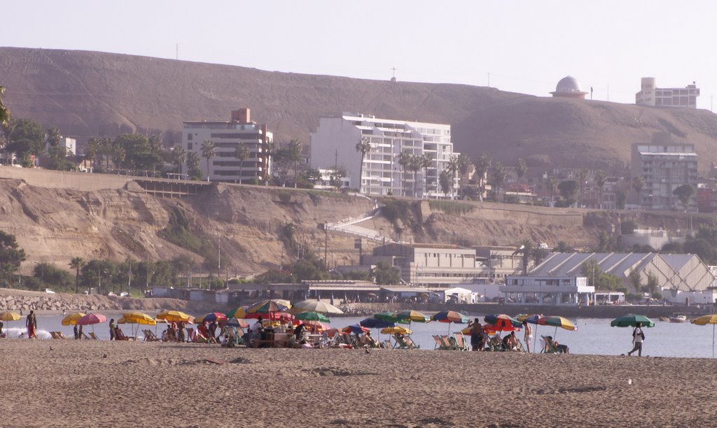 La Playa Abajo Chorrillos by de jaxsun