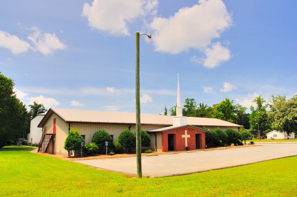 VIRGINIA: MATHEWS COUNTY: COBBS CREEK: New Creation Ministries, 61 Cobbs Creek Lane (S.R. 628) by Douglas W. Reynolds, Jr.