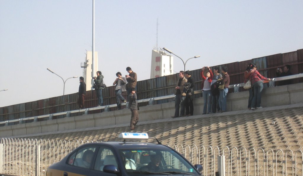 Beijing Olympics (北京奥运): Catching a glimpse of the Olympic venues under construction. 2008-03-15 by Johan Nilsson