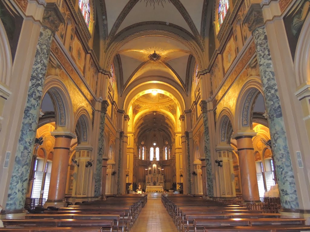 Catedral Metropolitana de São Sebastião Ribeirão Preto SP. by Humberto Fávaro Rodrigues