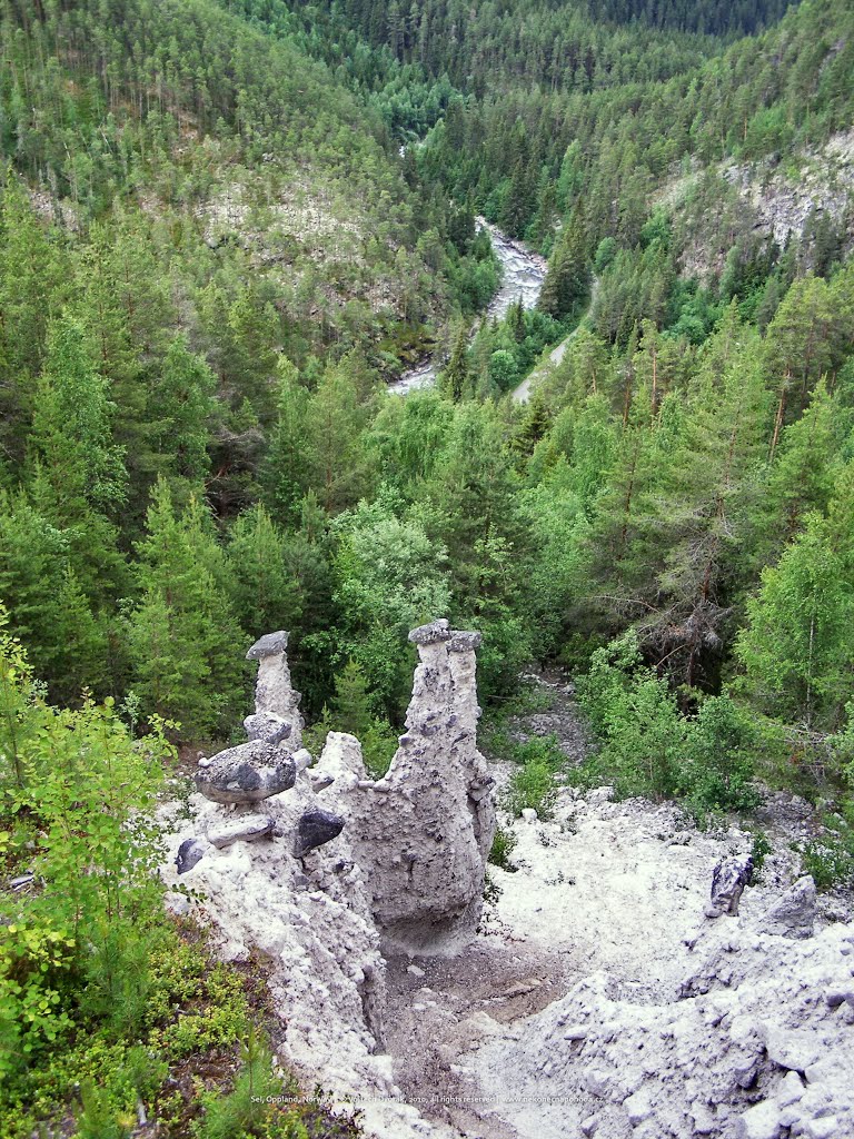 Kvitskriuprestin stones, Sel, Oppland, Norway by Vojtech Dvorak