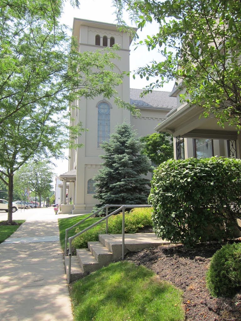 Sidney First United Methodist Church by ArtnScience