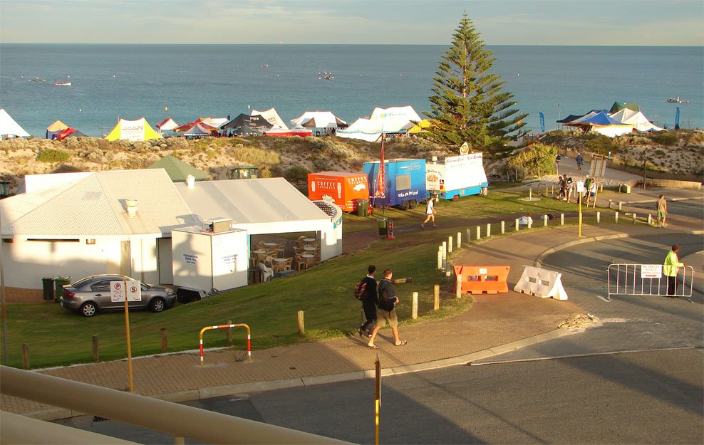 Beach Tents, Surf Life Saving Australia by mapgoogle.org