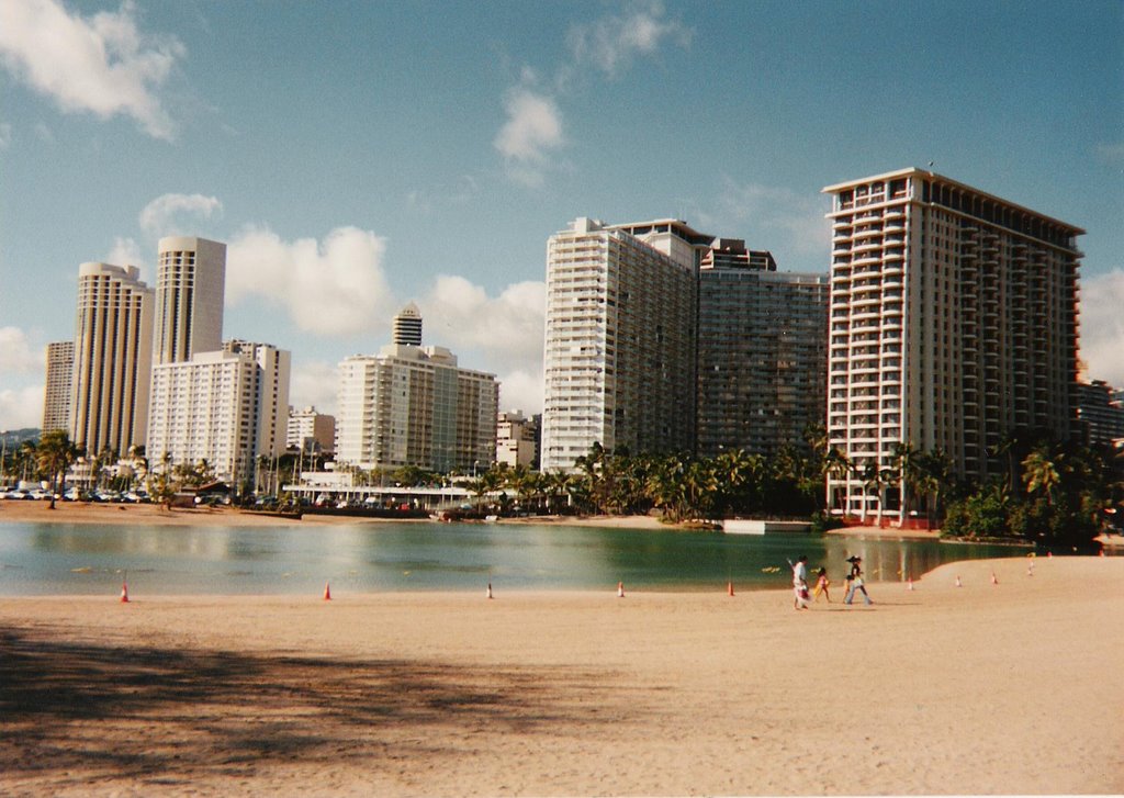 Hilton Lagoon by guixmax