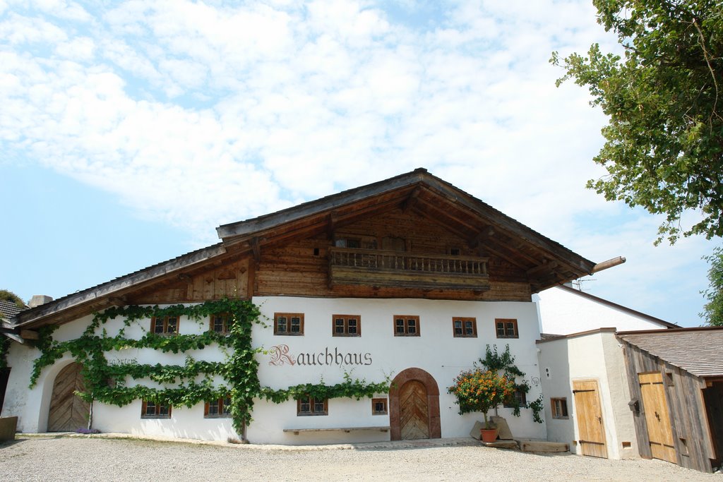 Rauchhaus Seeon - Ein Meisterwerk der Rechl Architektur by rechl