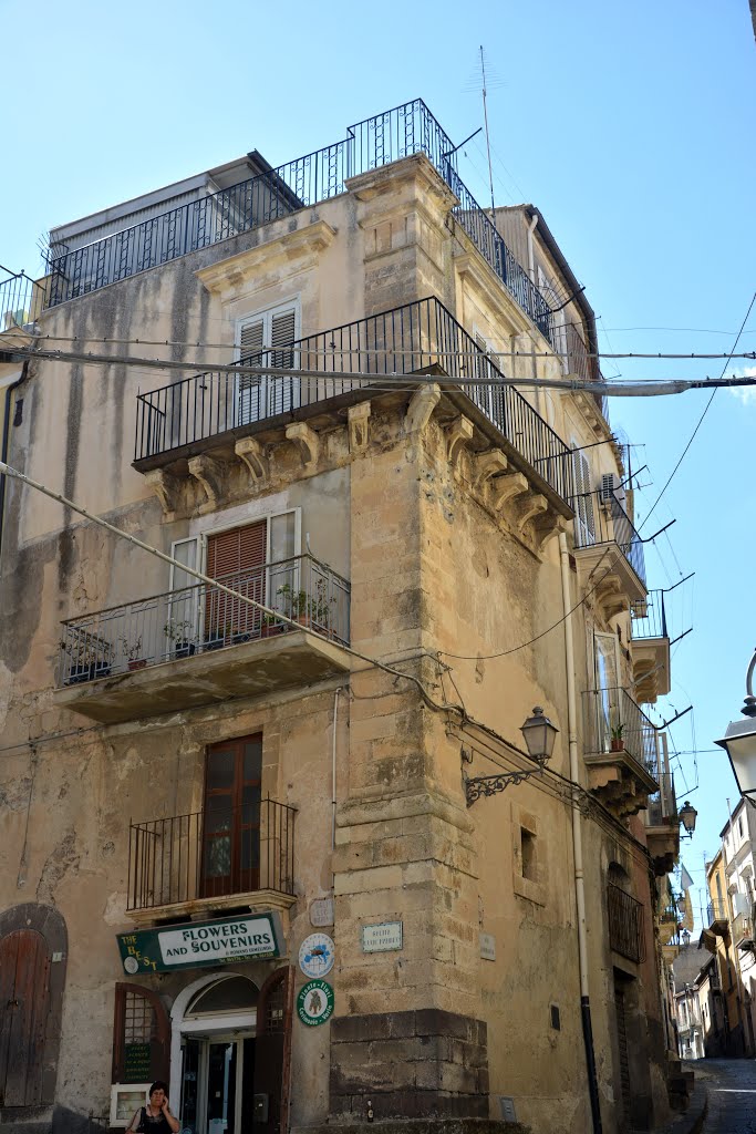 Palazzo La Rocca-Sgangi, Vizzini, Catania. by Nicola e Pina in Sicilia