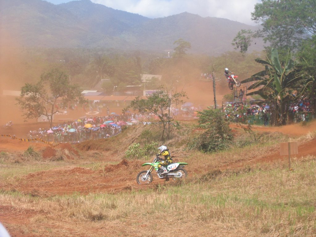 Motocross on Palawan 2 by matzi01