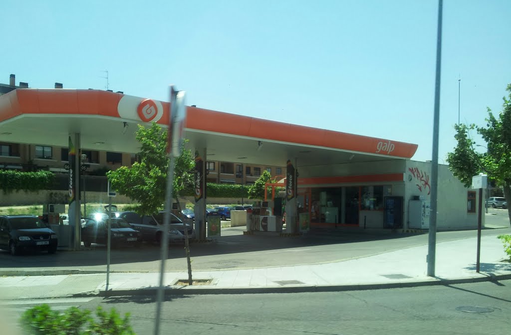 GASOLINERA by yoymicamara