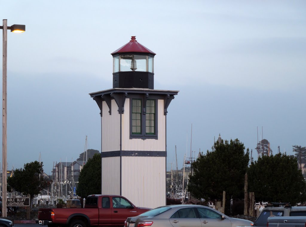 Table bluff Lighthouse by Shain Paiment