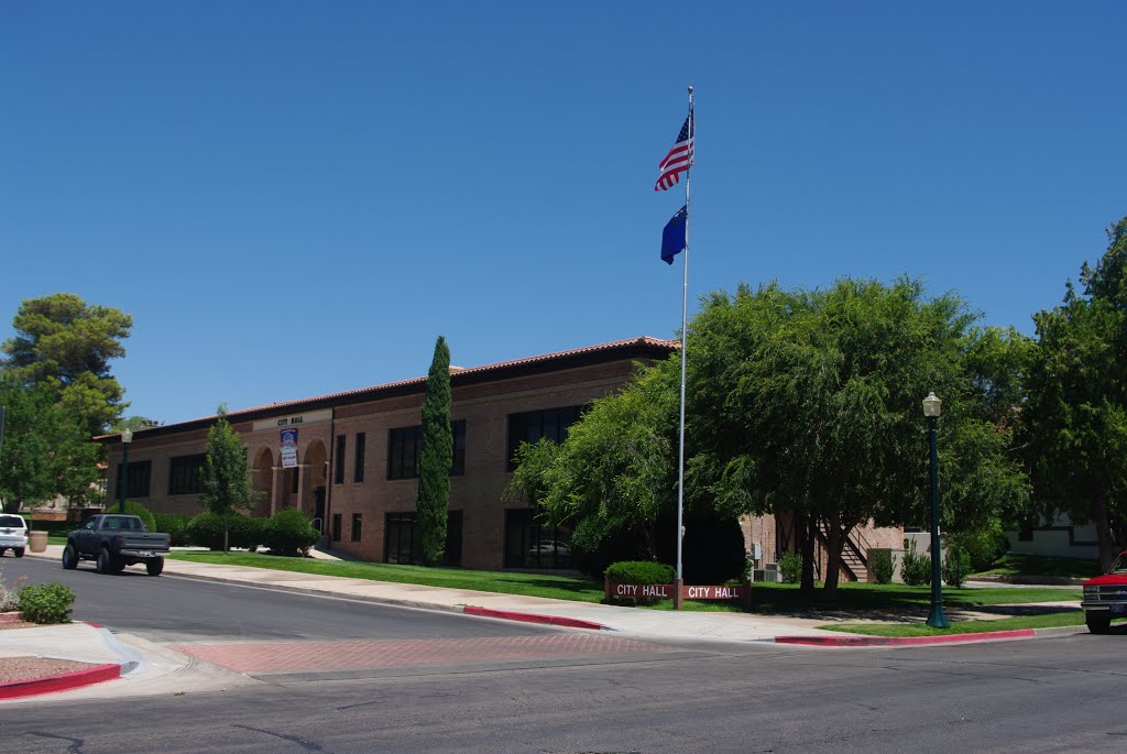 The City Hall of Boulder City by Mempfi