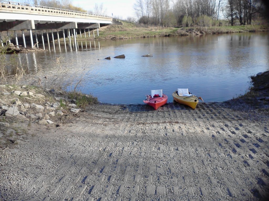 Cass River M-13 DNR boatlaunch by haywin4601