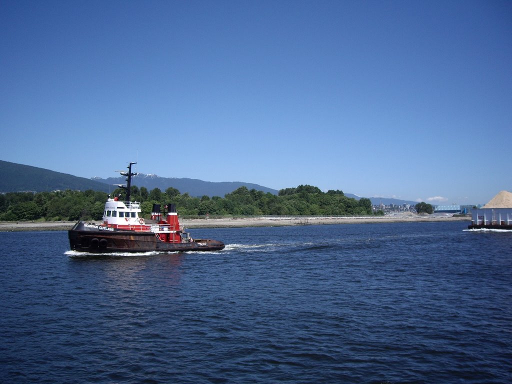 Tug boat in Vancouver Harbour by PatZoAnn