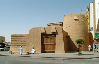 Thmayrey Gate بوابة الثميري by Abdullah ALSunaitan