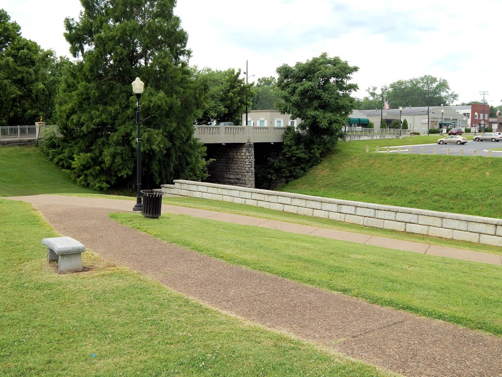 Hopkinsville Greenway & River Walk by Woodland Trekker