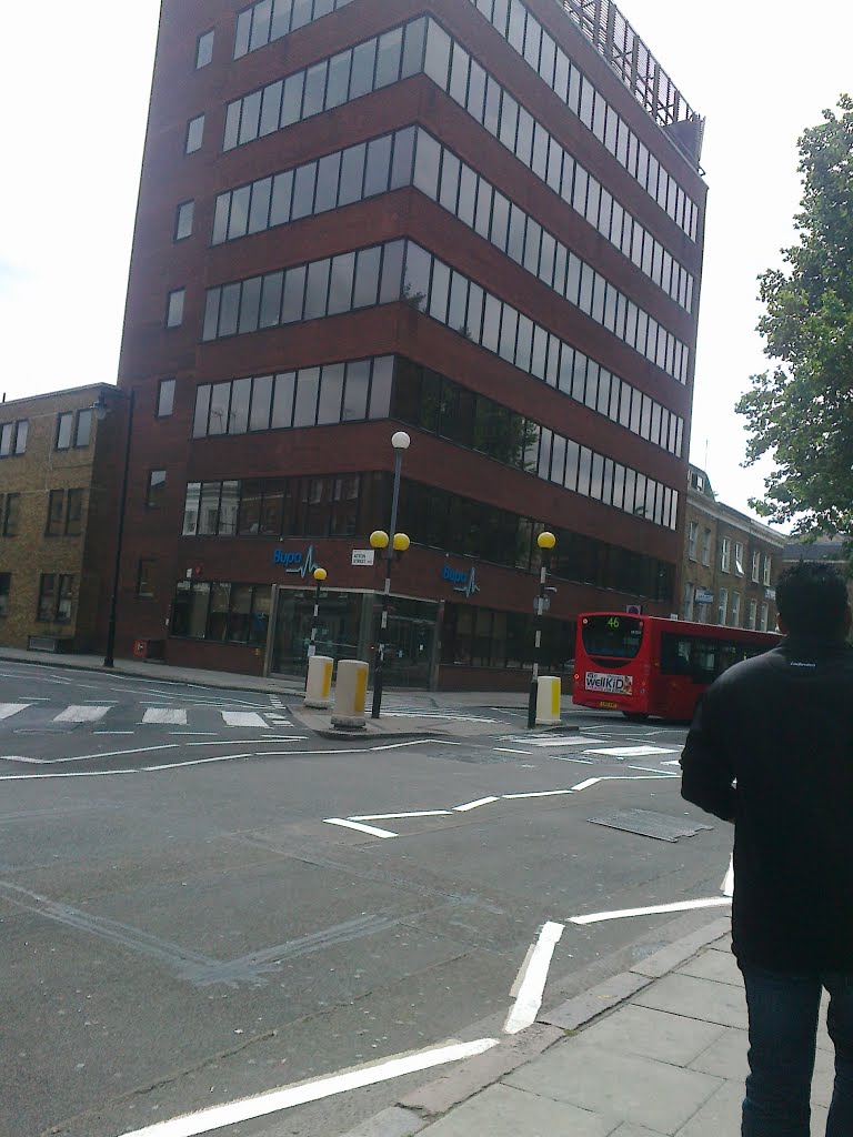 Bupa Healthcare Building, London by Greenred