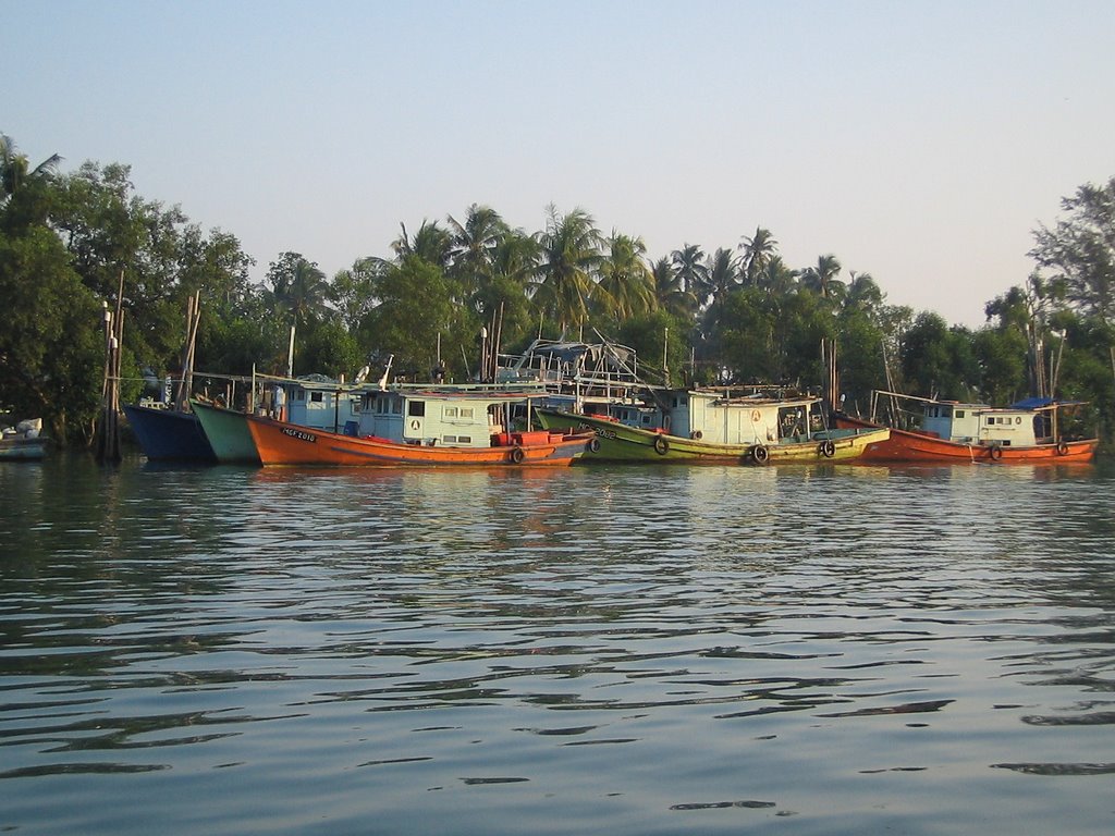 Mersing going to Tioman by naramnarine