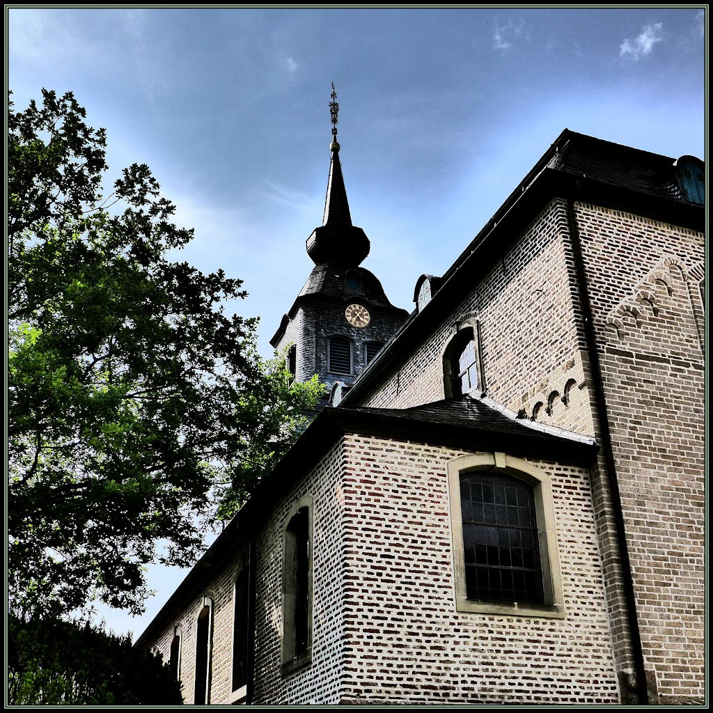 Wickrathberg - Evangelische Kirche 1.1 by Lothar for Panoramio