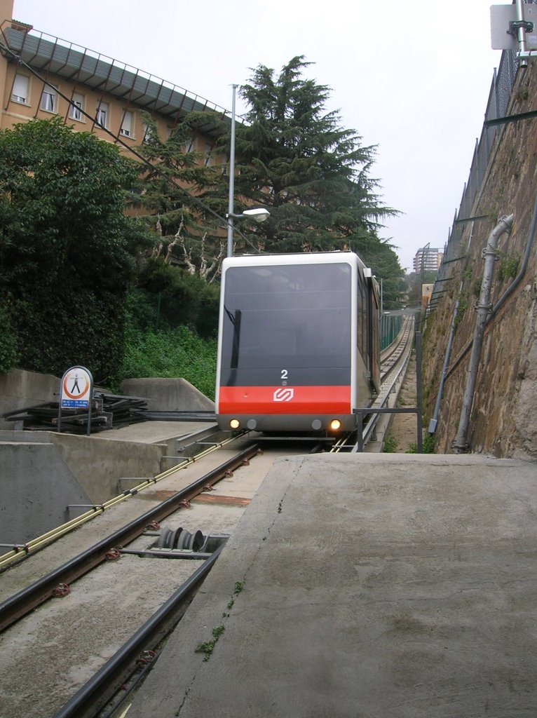 Funicular a Vallvidrera - BCN by FERMUCHI