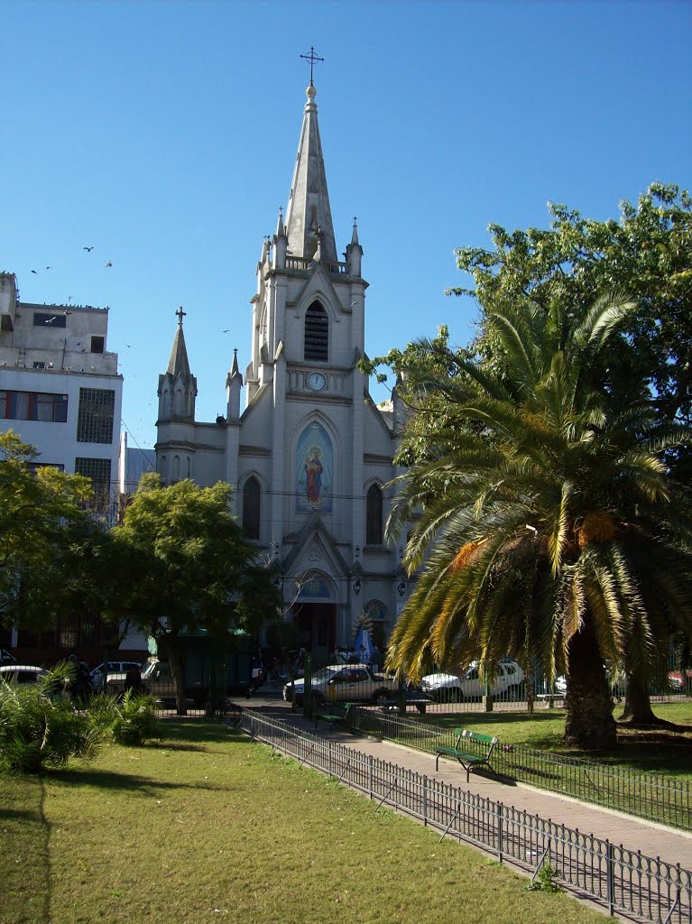 Parroquia Nuestra Señora de la Candelaria, Floresta, Ciudad de Buenos Aires. by carlos julian