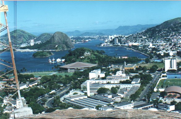 Canal de Vitoria by Francisco H. Moro