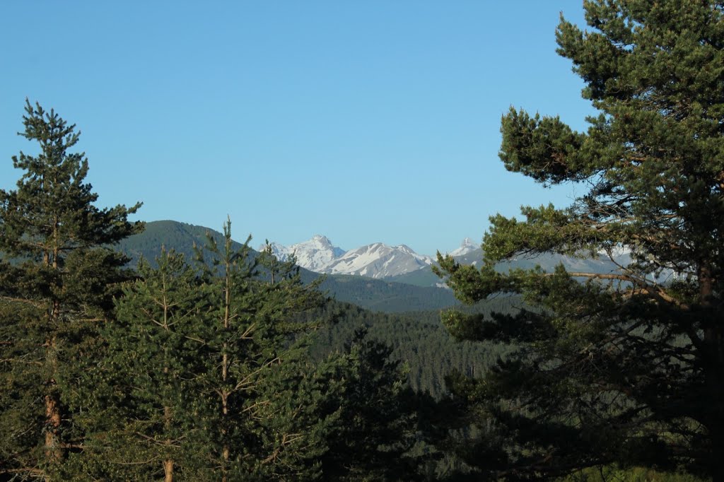 Mountains view in Navarre, Spain by Yannay