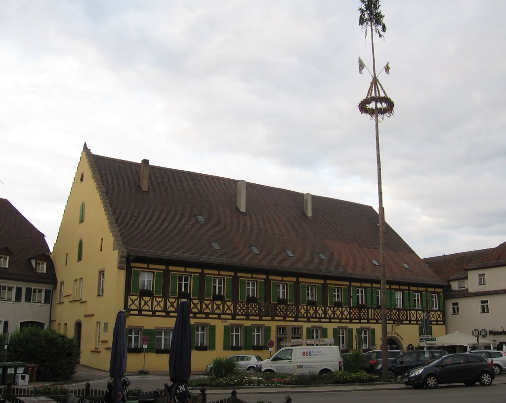 Marktplatz Heilsbronn by R. Kaiser FJournalist