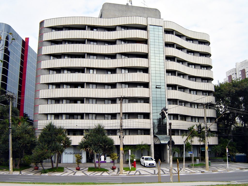 George V Residence, Alto de Pinheiros, São Paulo, Brazil by mcmurali